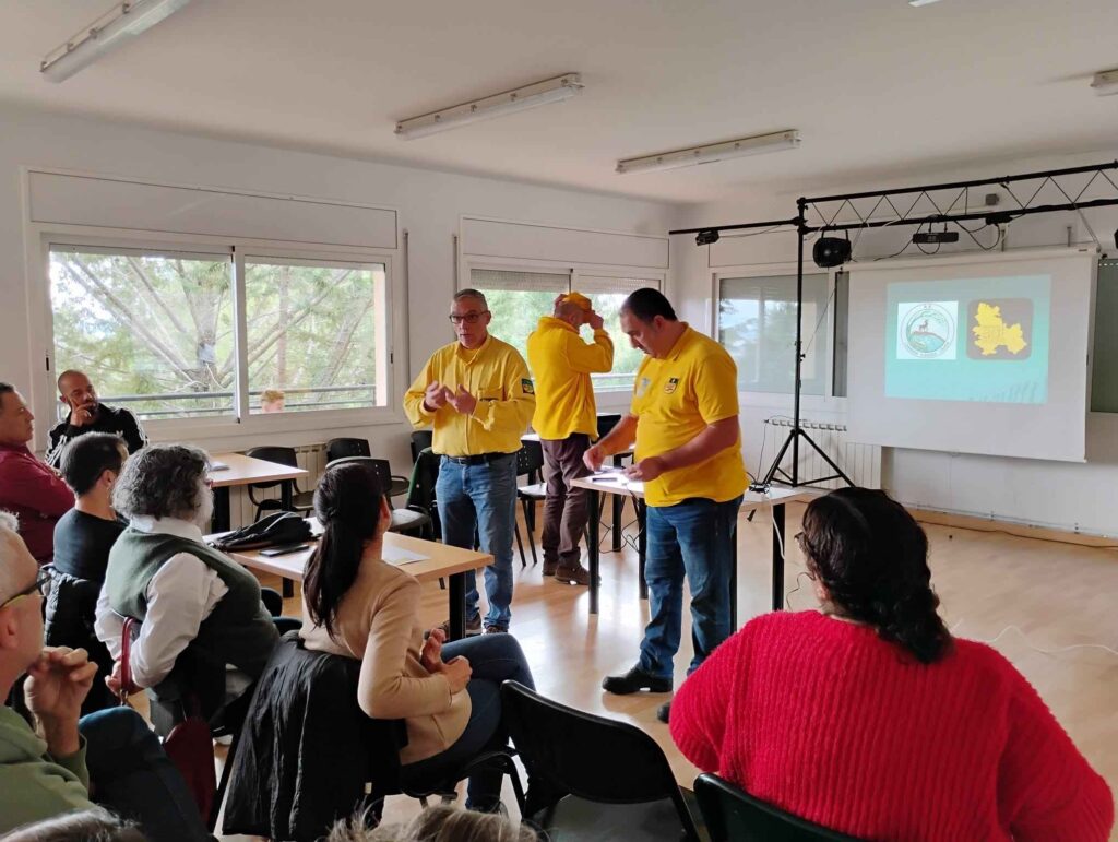 Asociación Vecinos Cabrera Anoia - Charla ADF